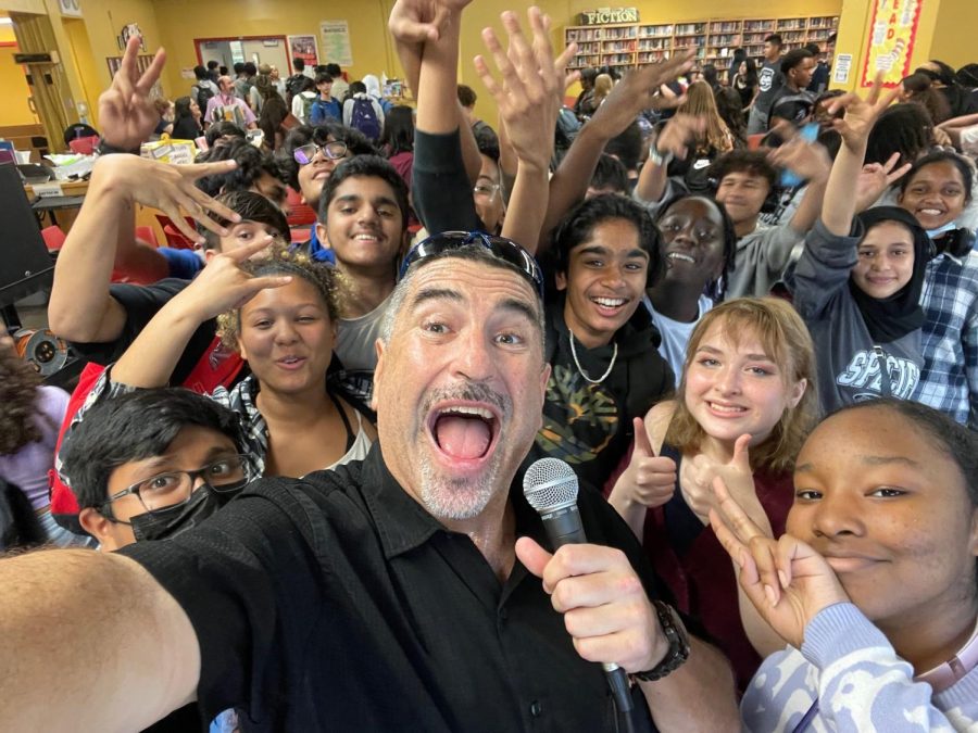 Empowerment Comedian Mr. Ernie G took a selfie after his speech assembly in the Media Center. 