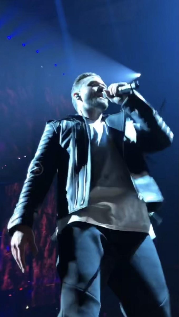 Justin Timberlake performs Higher, Higher during his world tour for Man of the Woods.