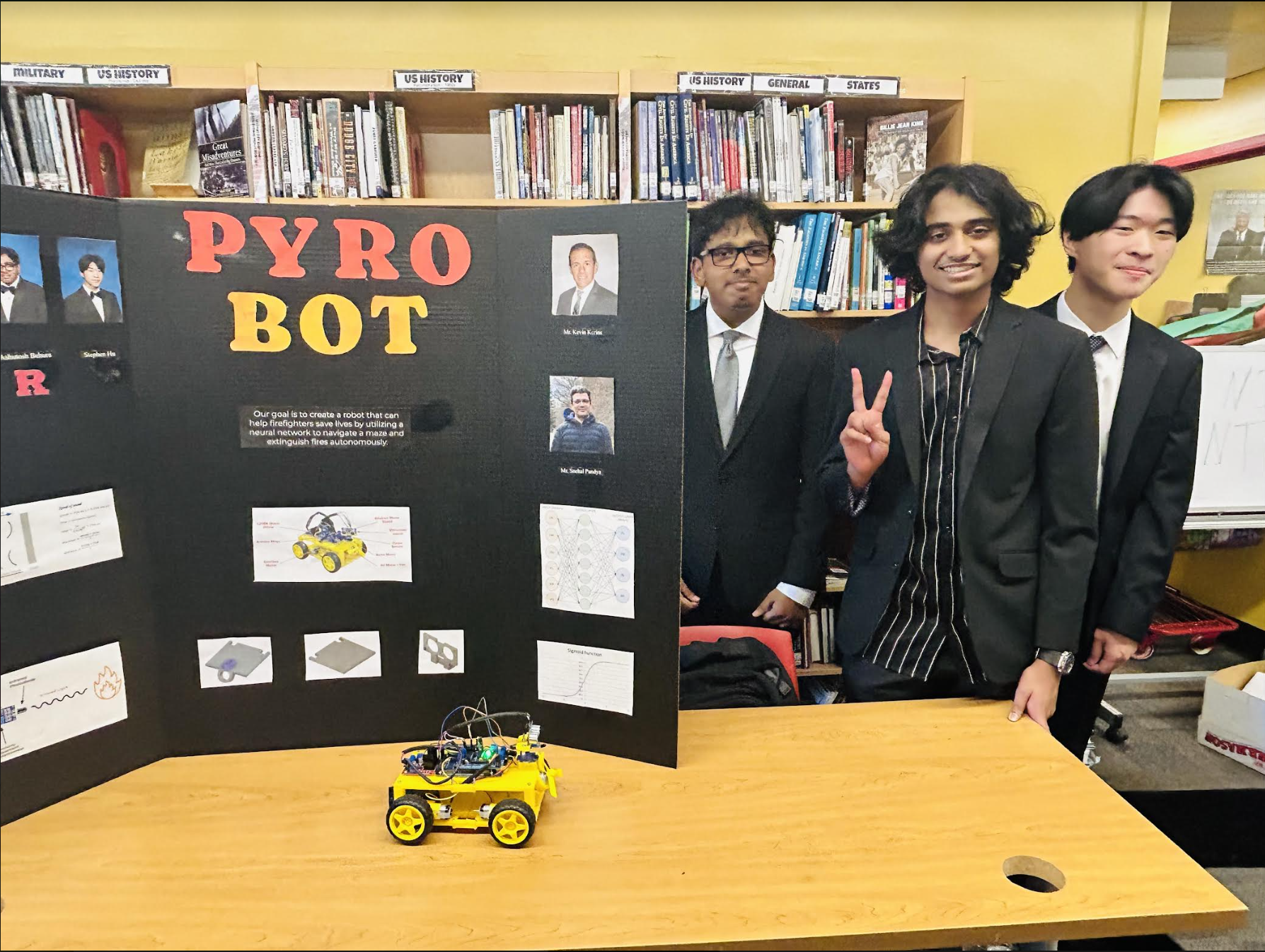 ‘24 STEM Seniors Present Long-Awaited Capstone Projects