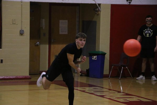 Student Council hosts Dodgeball for Charity for Ava's Voice Organization. Edison High comes together to embrace school spirit.