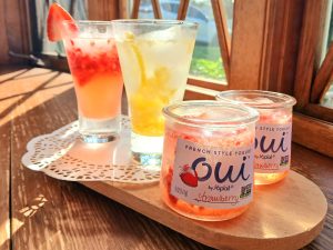 As the year wraps up, these refreshing pineapple and strawberry drinks can be easily made for graduation parties.