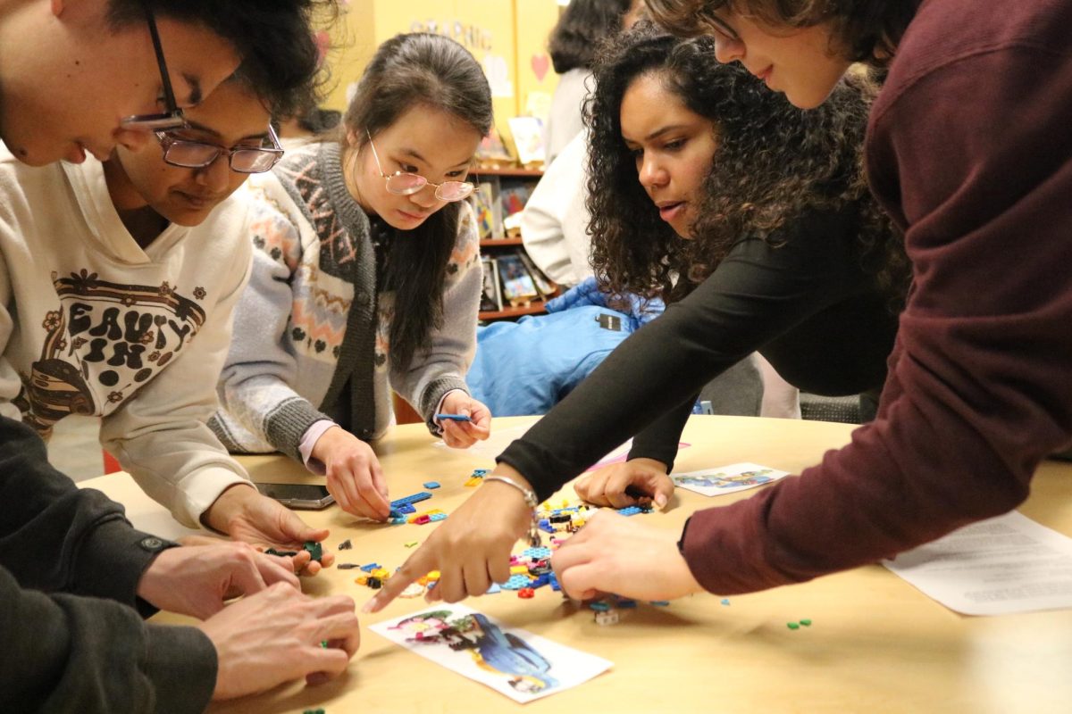 Juniors kick off the competition by taking the lead. In round two, (from left) Andres Rafael Zamora ‘27, Diksha Dinesh Kumar '27, Shien Luo '27, Dorainy Marte Jimenez '27, and Charles Kersting '27 were left to defend their title against the sophomores.